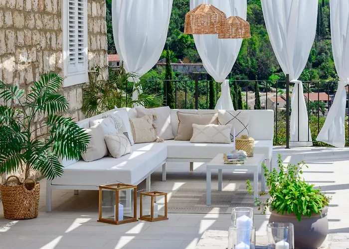 Villa Velaga *